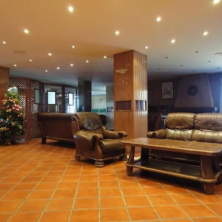 Hotel Nevasur 3*
